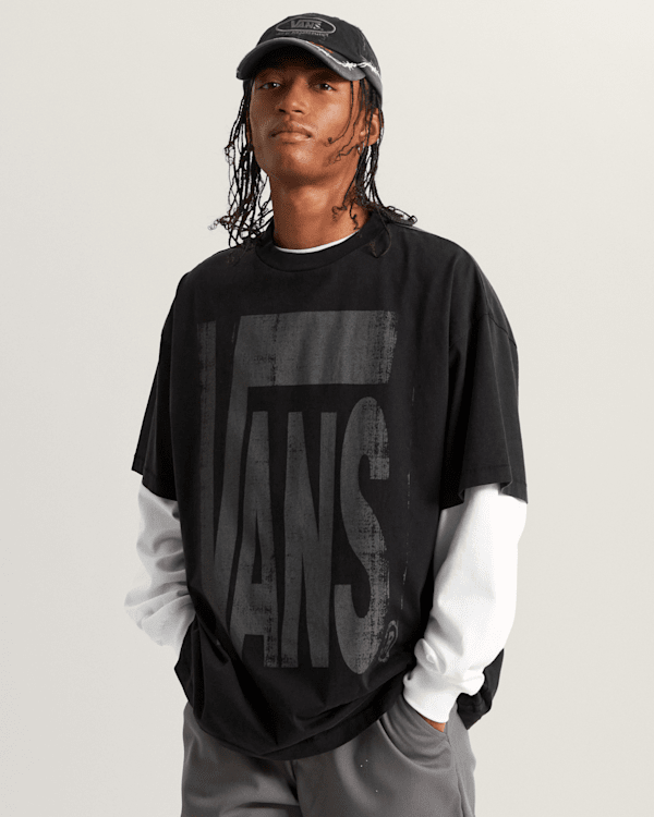 Vans – Act Of Disagreement Brushed Logo T-Shirt, Man, Black, Size: L