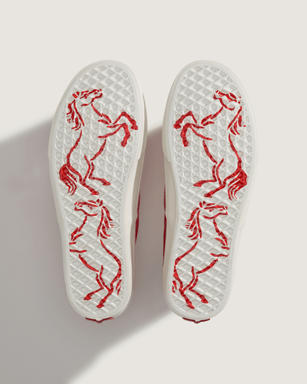 Vans - Authentic Year of the Horse Shoes, Man, Red, Size: 36 (obrázek 7)