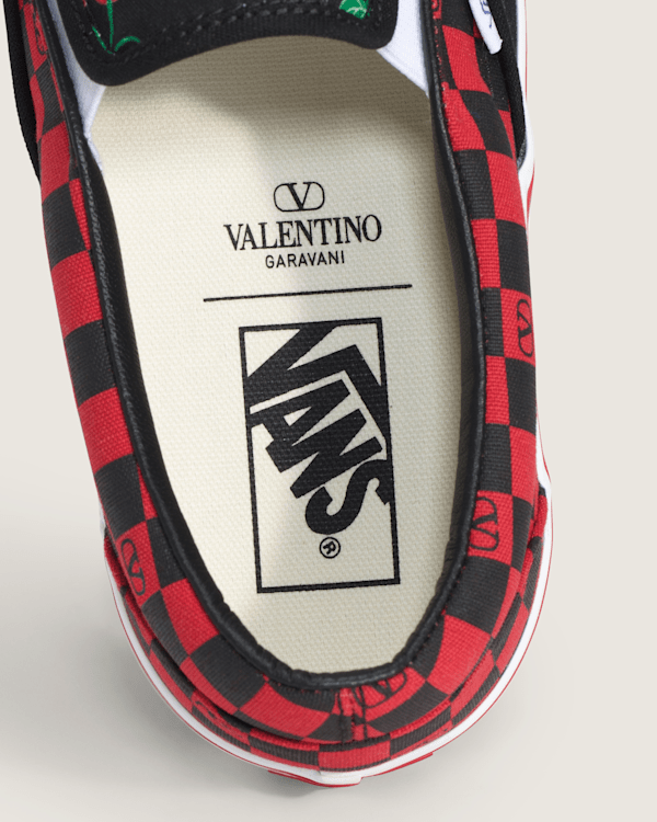 Vans - Valentino Garavani and Vans Classic Slip-On Checkerboard, Man, Red, Size: 38 (obrázek 5)