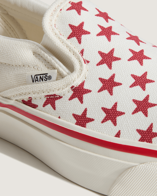 Vans - Premium Classic Slip-On Shoes, Man, Red, Size: 45 (obrázek 5)