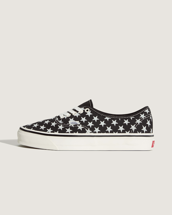 Vans - Premium Authentic Shoes, Man, Black, Size: 34.5