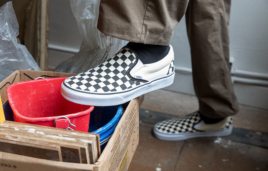 How To Stretch Canvas Shoes