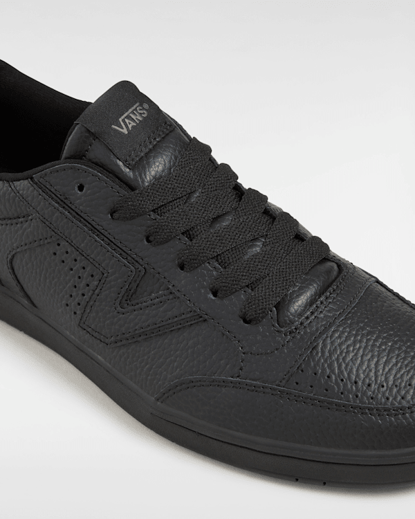 Lowland ComfyCush Schuhe in Schwarz| Vans DE