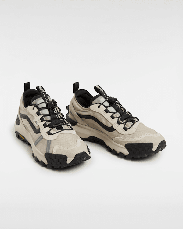 MTE Crosspath XC Shoes in Black| Vans FI