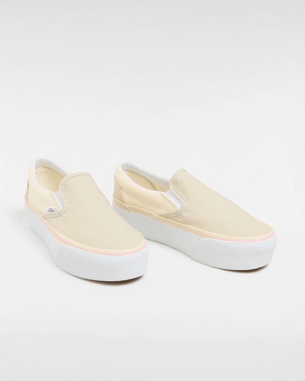 Buty Classic Slip-On Checkerboard Stackform w Beżowy| Vans PL