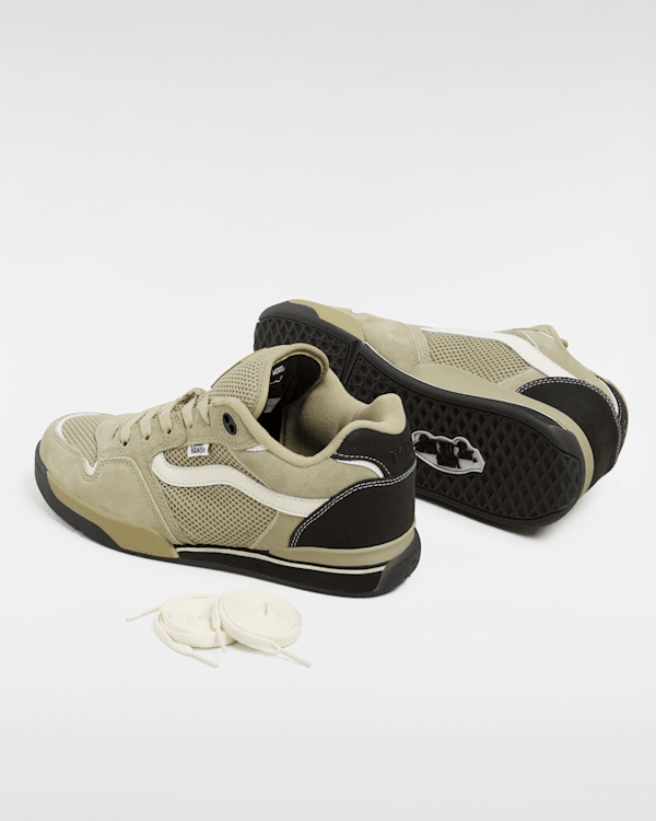 Premium Rowley XLT Shoes in Beige| Vans CZ