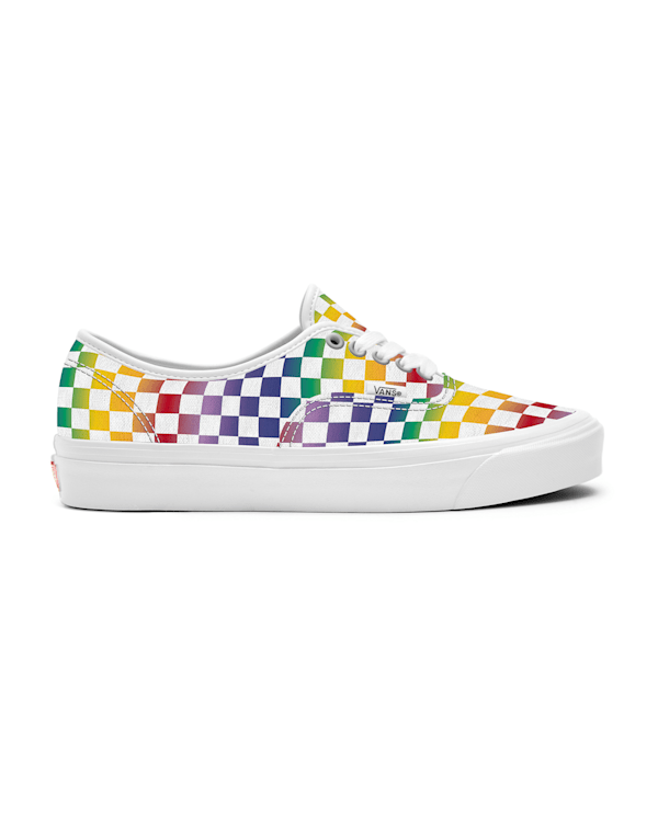 Vansカラフルお洒落 Customs Rainbow Checkerboard Authentic in Multicolour| Vans UK