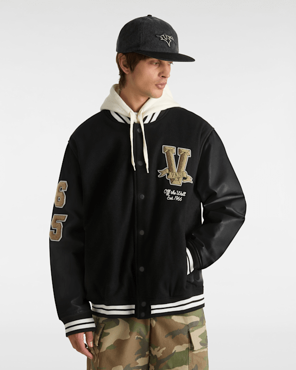 Premium Vans Tour Jacket in Black| Vans UK