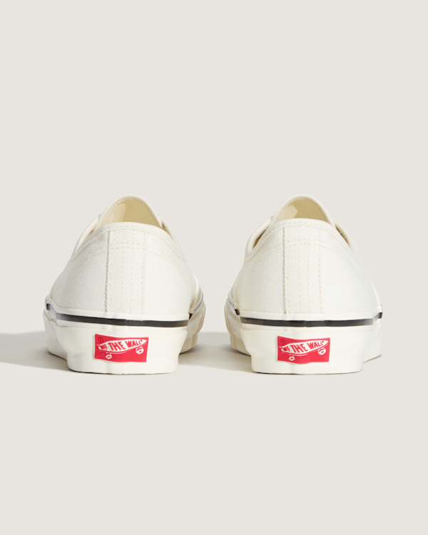 Premium Authentic 44 Duck Canvas Shoes in White| Vans SE