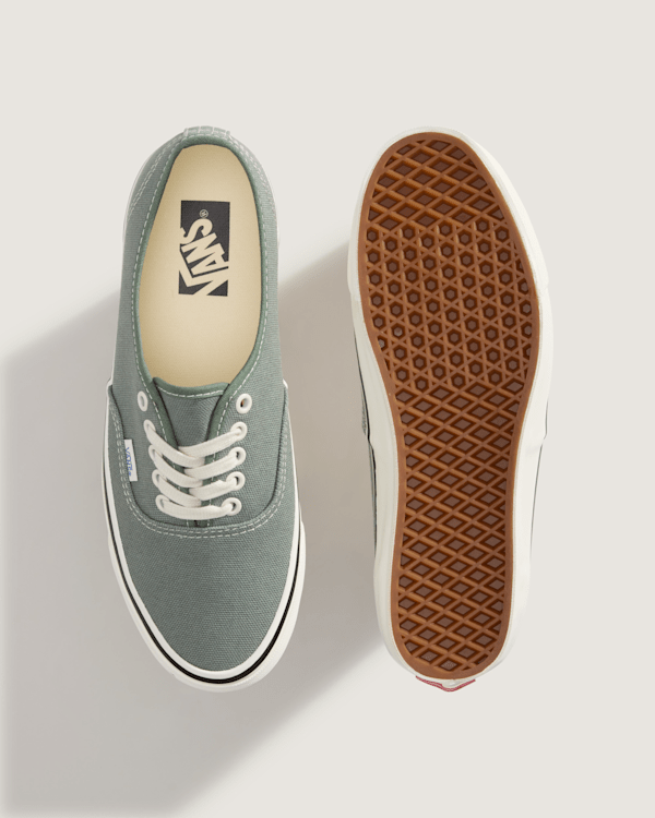 VANS PREMIUM AUTHENTIC 44 ダックキャンバス Buty Premium Authentic 44 Duck Canvas w Biały| Vans PL