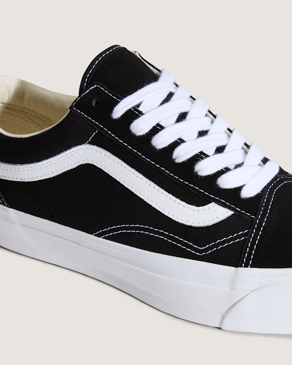 Premium Old Skool 36 Shoes in Black| Vans SE