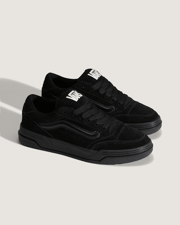 Hylane Shoes in Black| Vans UK