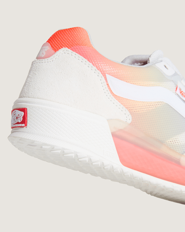 ヴェイグス Vans AVE Knit Classic VCU Skate Shoes - white/black/fleck