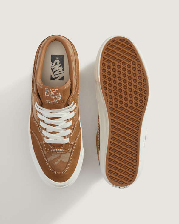 Premium Half Cab Schuhe in Braun| Vans AT