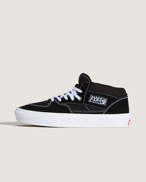 靴 SKATE HALF CAB VN0A5FCDY28 Skate Half Cab Suede Shoe in Brick Brown | Vans