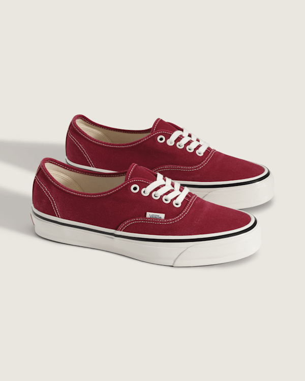 Vans Shoes Vans Dunkel Rot Sneaker Vans Dunkelrot Vans Sneakers