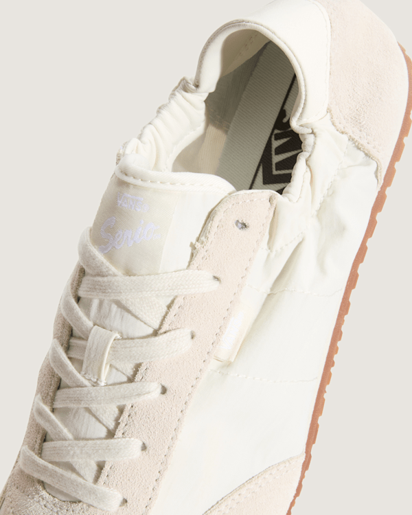 Super Lowpro Collapse Shoes in White| Vans SE