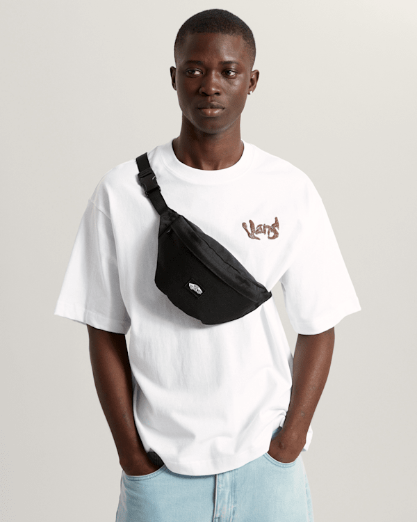 Traveler Bum Bag in Black| Vans DK