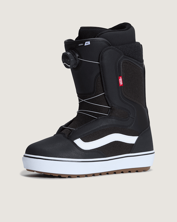 Aura OG Snowboard Boots in Black| Vans SE