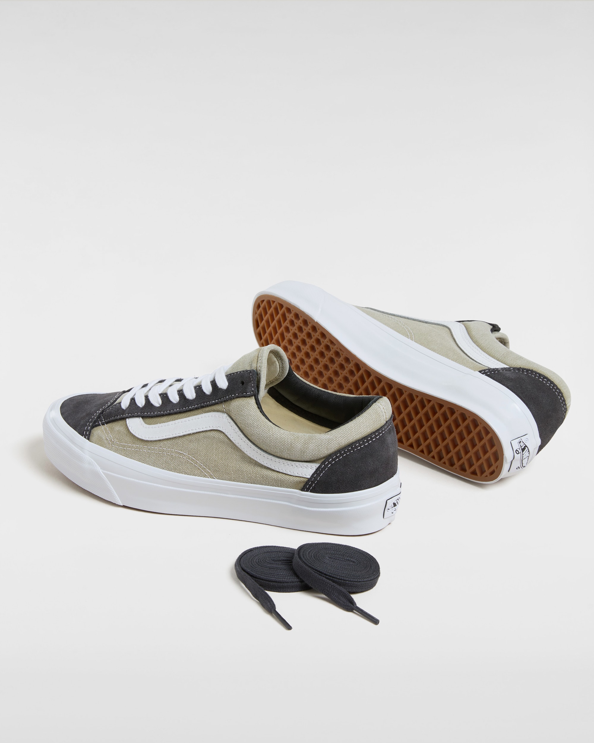 Chaussures Premium Old Skool VANS Vert ALT2