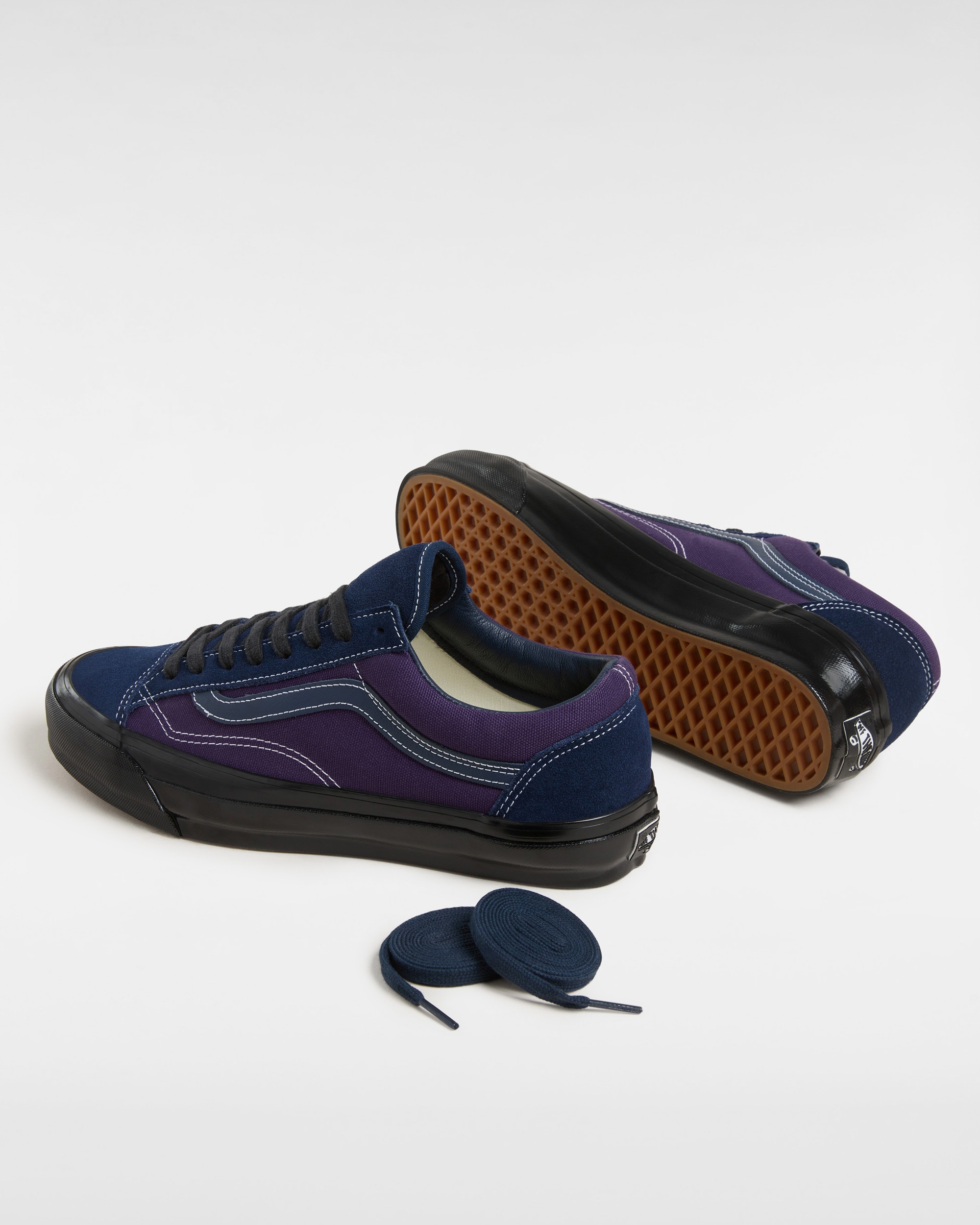 Chaussures Premium Old Skool VANS Noir ALT2