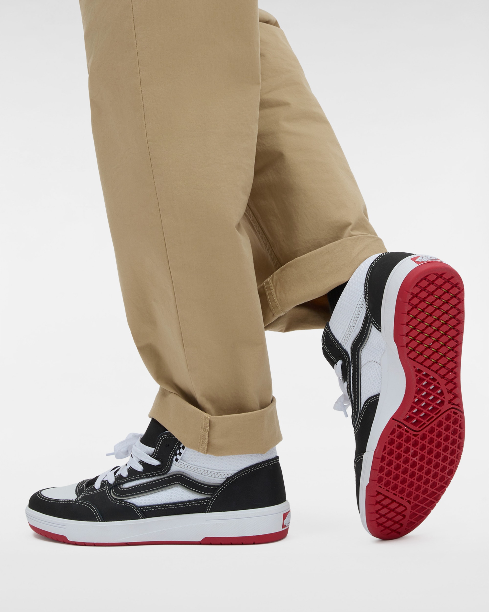 Zapatillas Zahba Mid VANS Negro ALT4