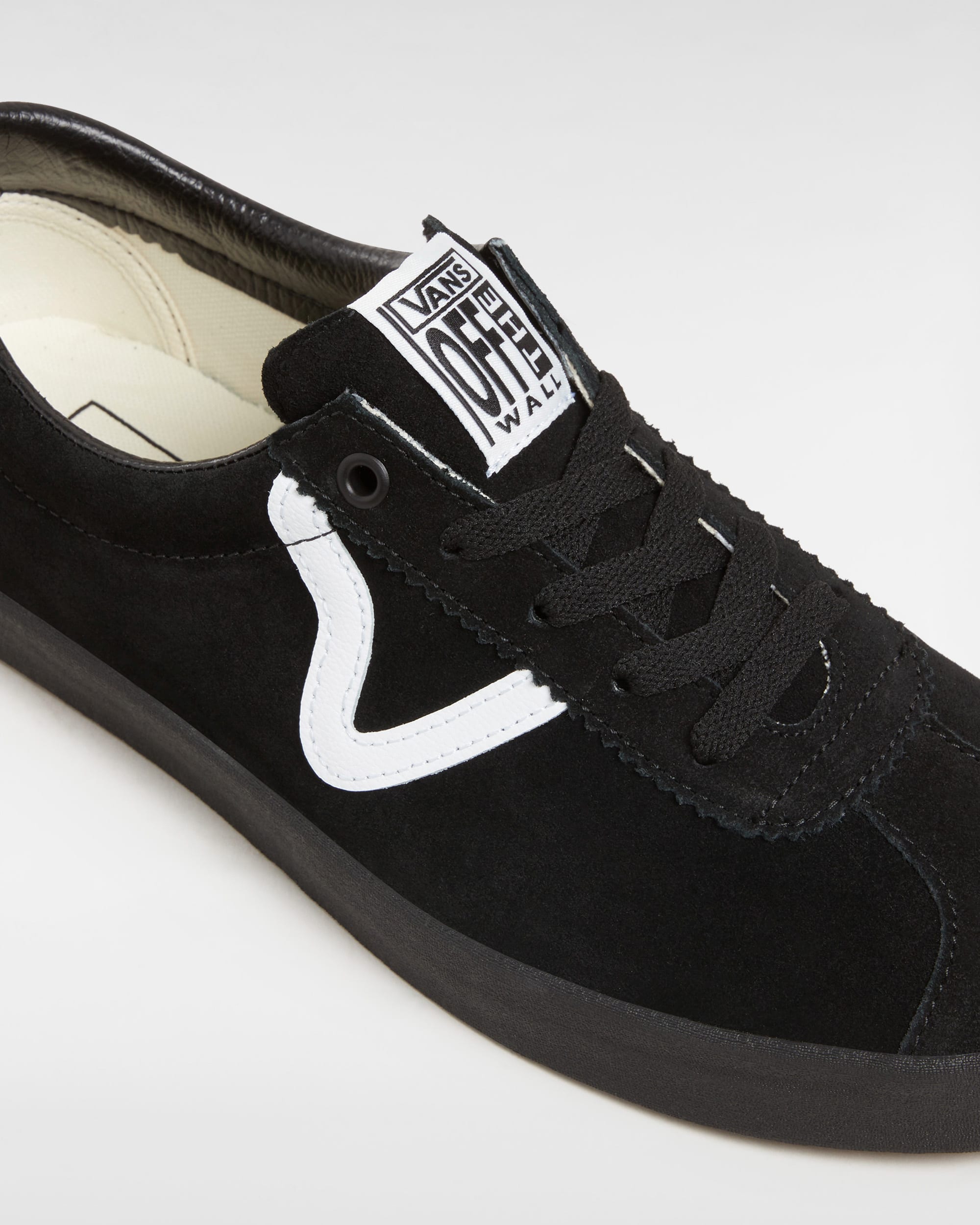 Sport low Shoes VANS Black ALT3