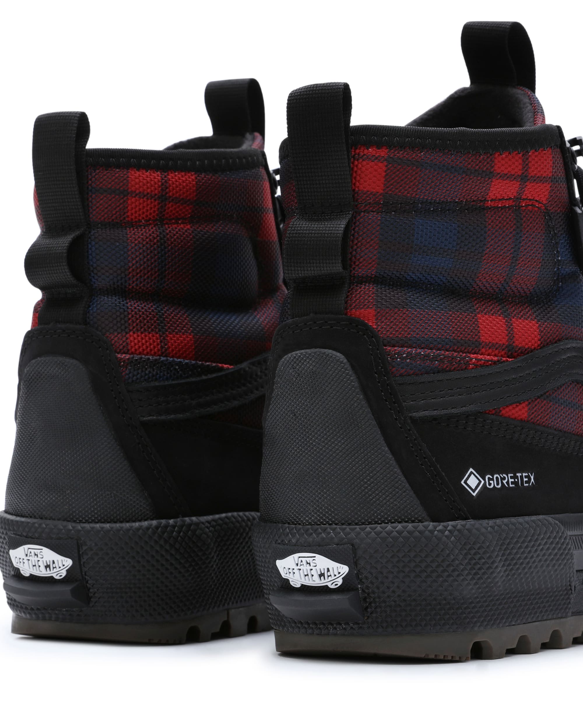 Sk8Hi GoreTex MTE3 Shoes VANS Black ALT5