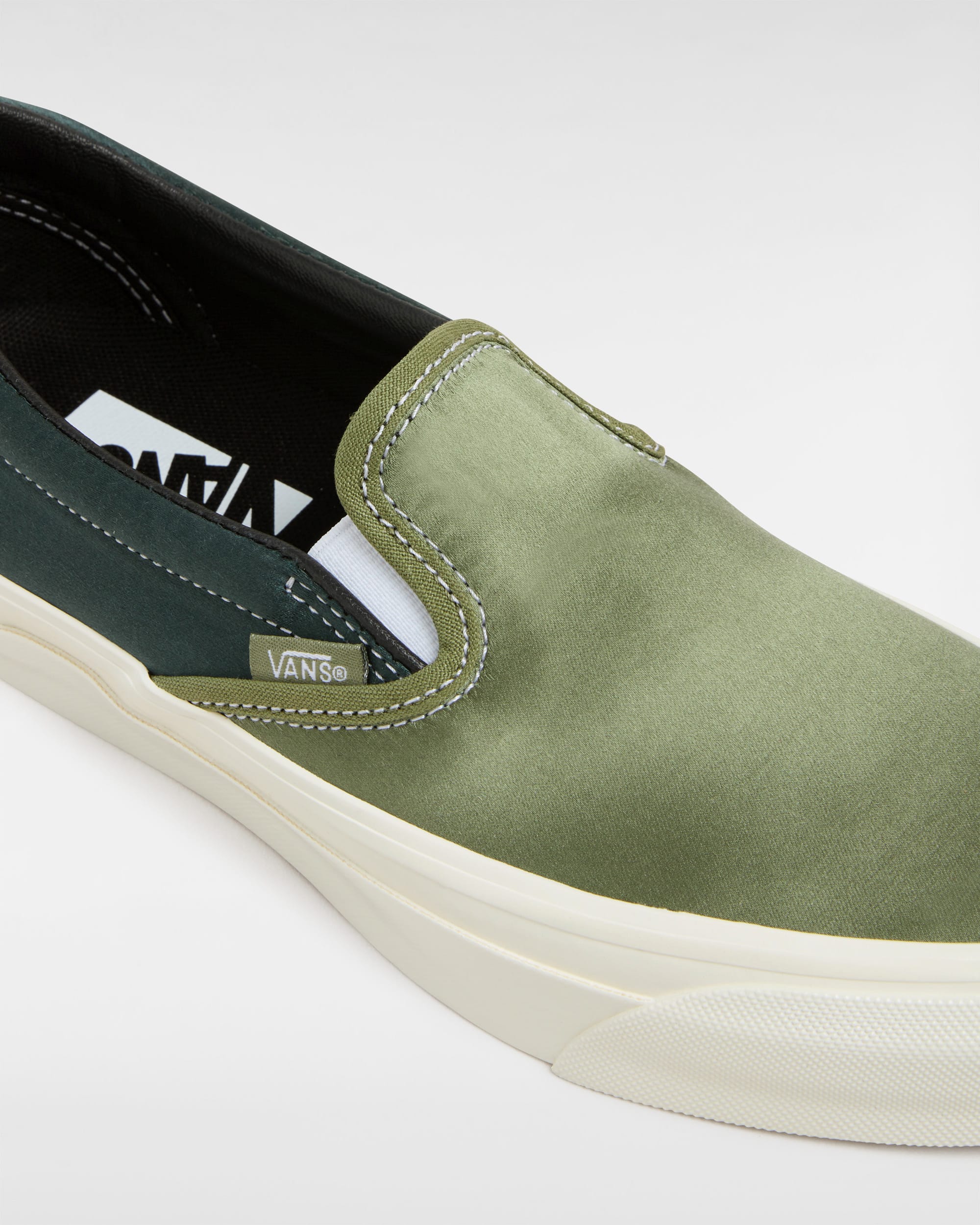 Chaussures Premium SlipOn 98 Satin VANS Vert ALT3