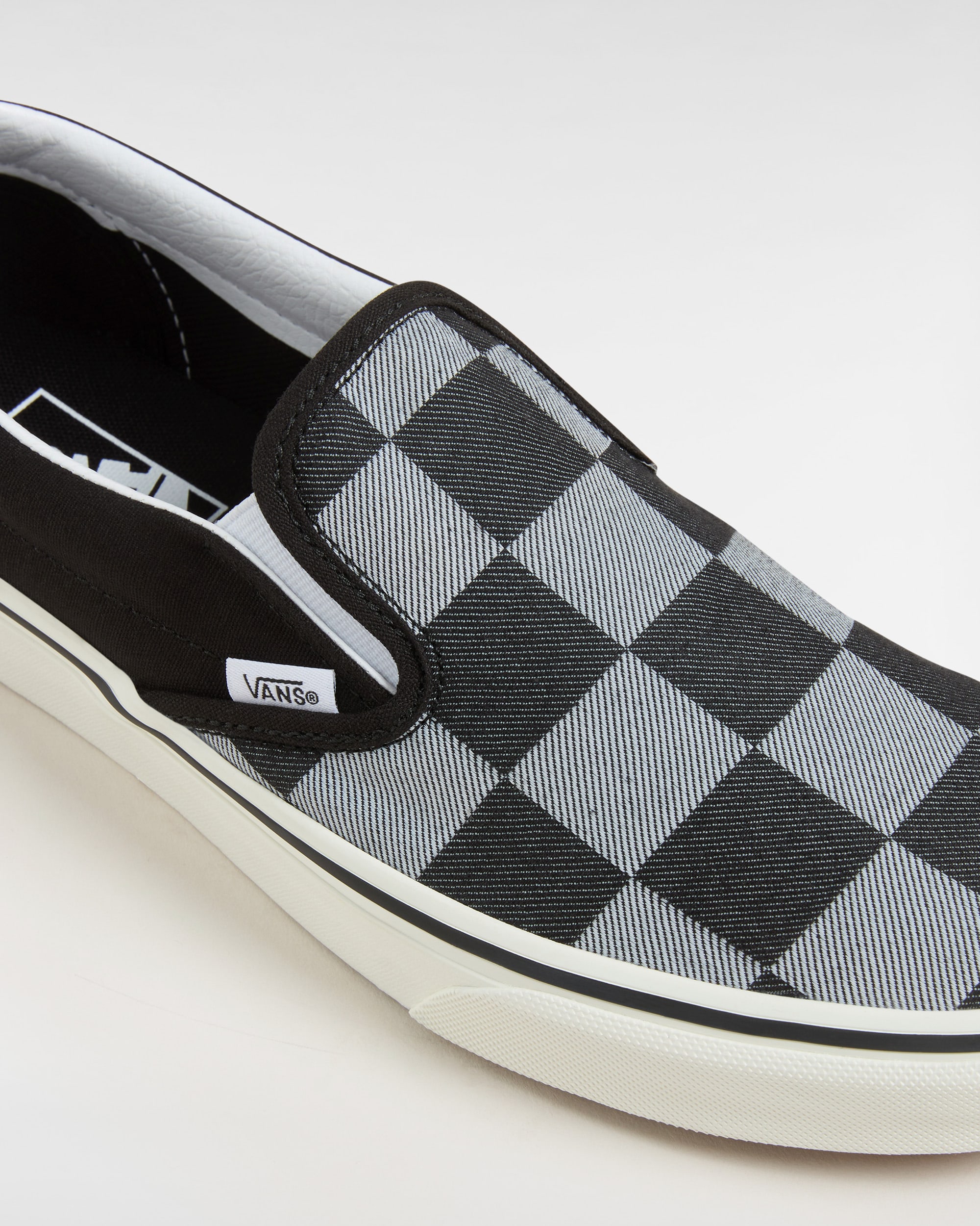 Chaussures Classic SlipOn VANS Noir ALT3