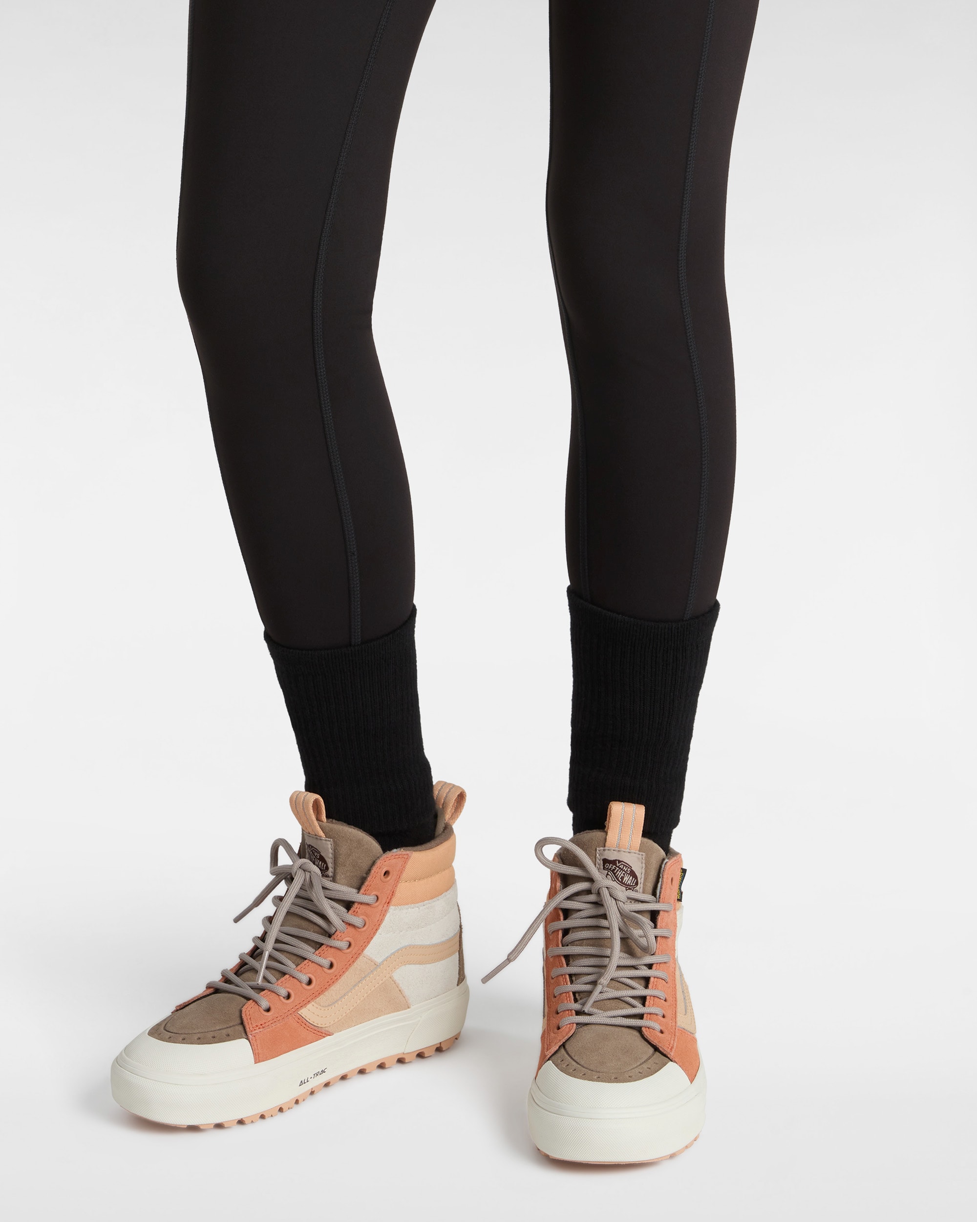 MTE Sk8Hi Waterproof Schoenen VANS Roze ALT4