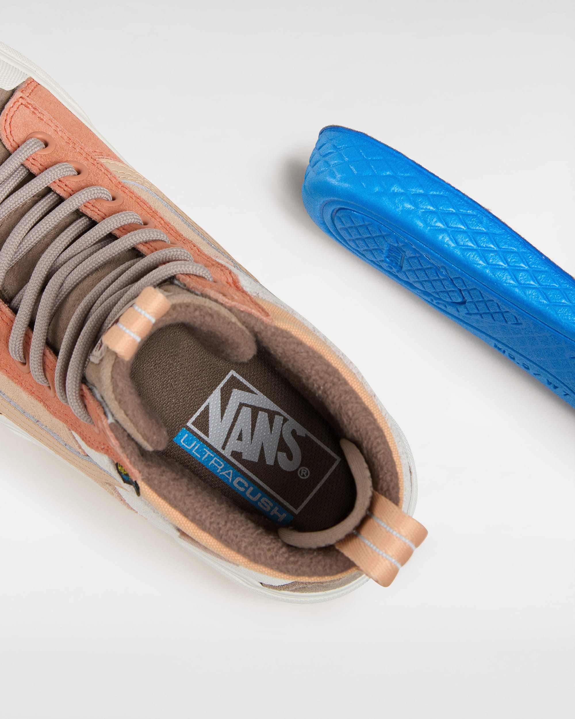 MTE Sk8Hi Waterproof Schoenen VANS Roze ALT6