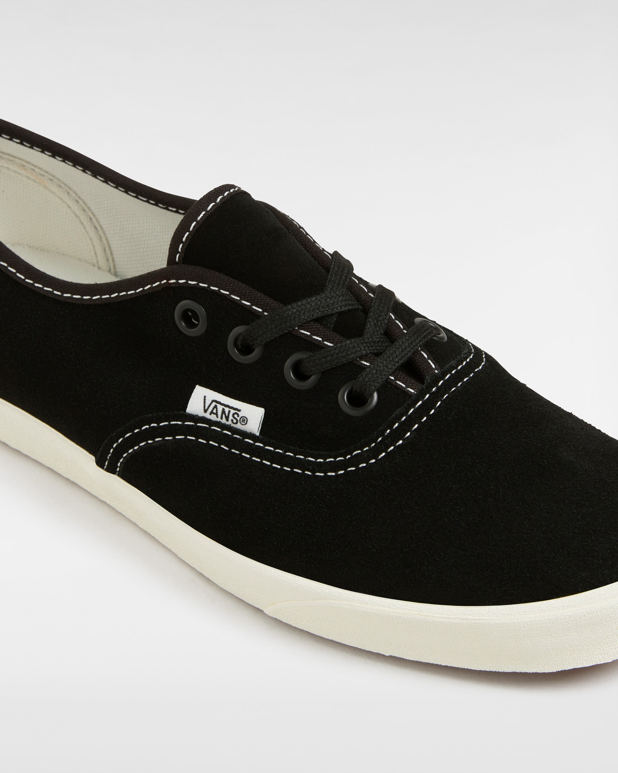 Chaussures en daim Authentic Lowpro VANS Noir ALT3