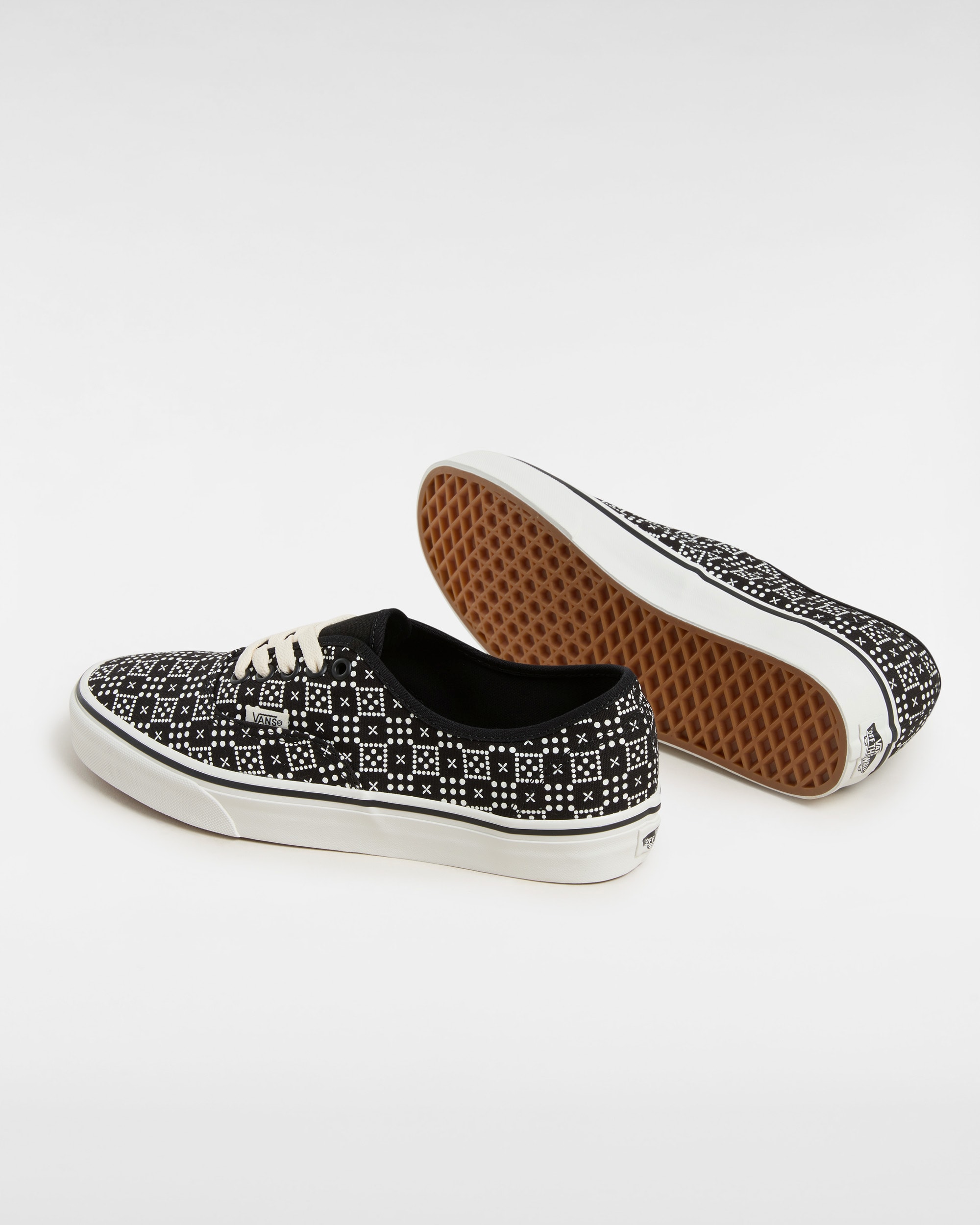 Chaussures Authentic VANS Noir ALT2