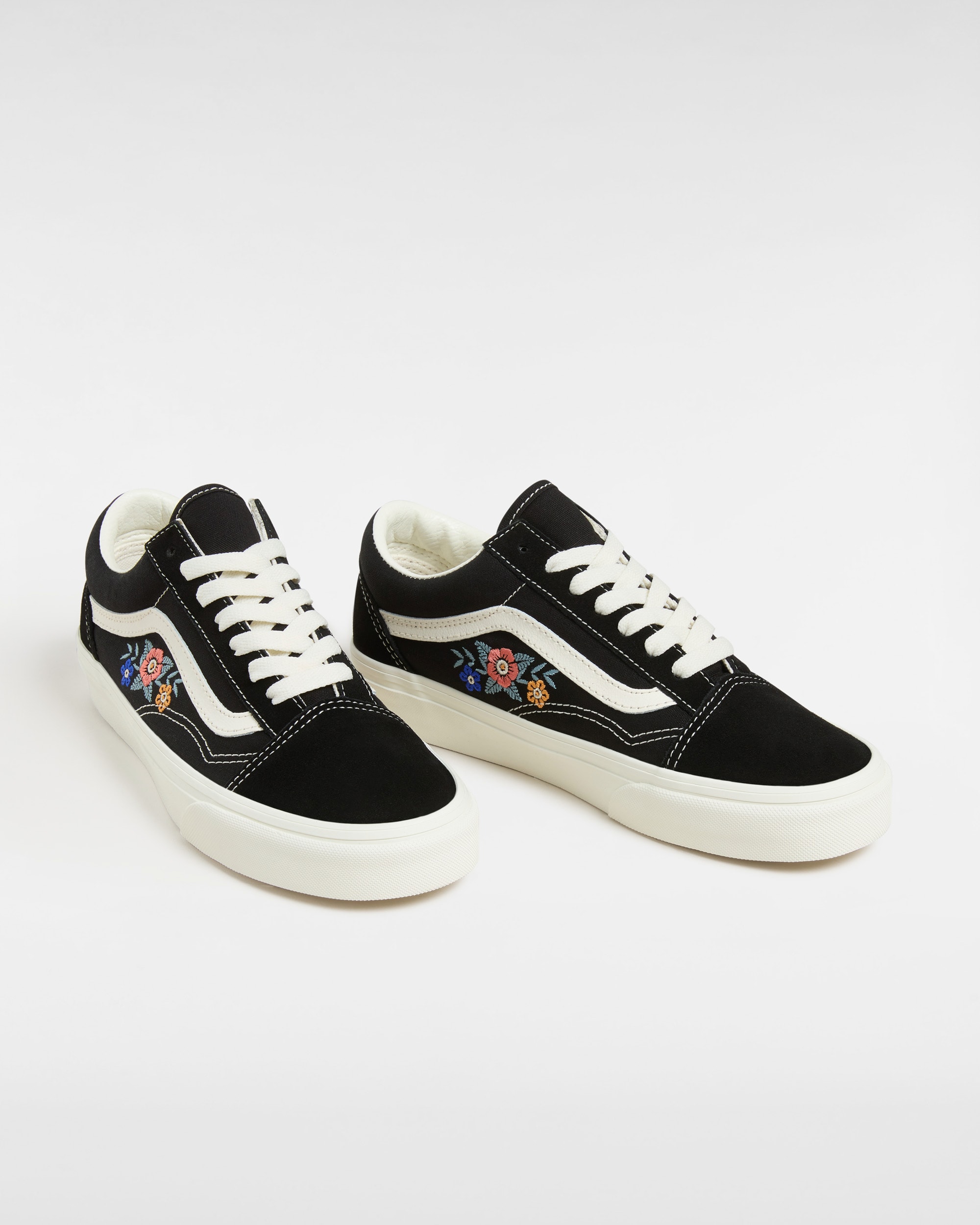 Old Skool Shoes VANS Black ALT1