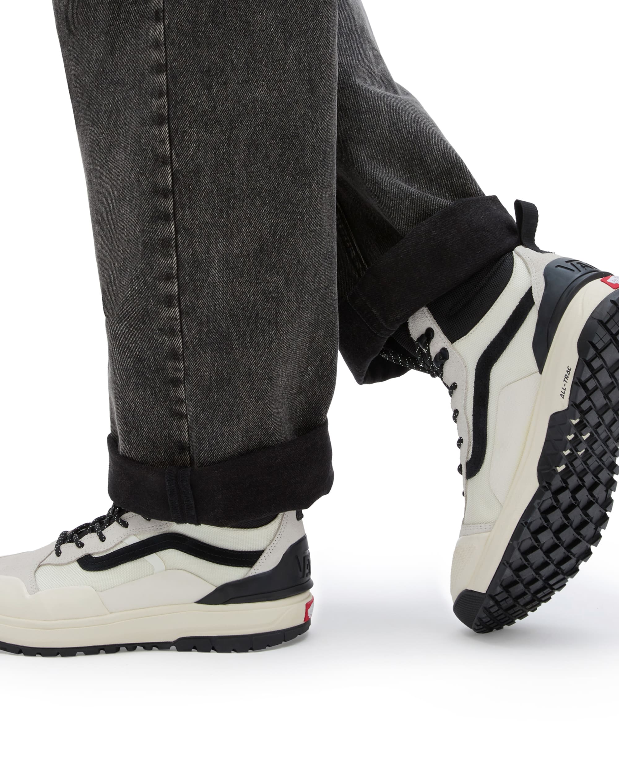 UltraRange EXO Hi MTE2 Shoes VANS White ALT2