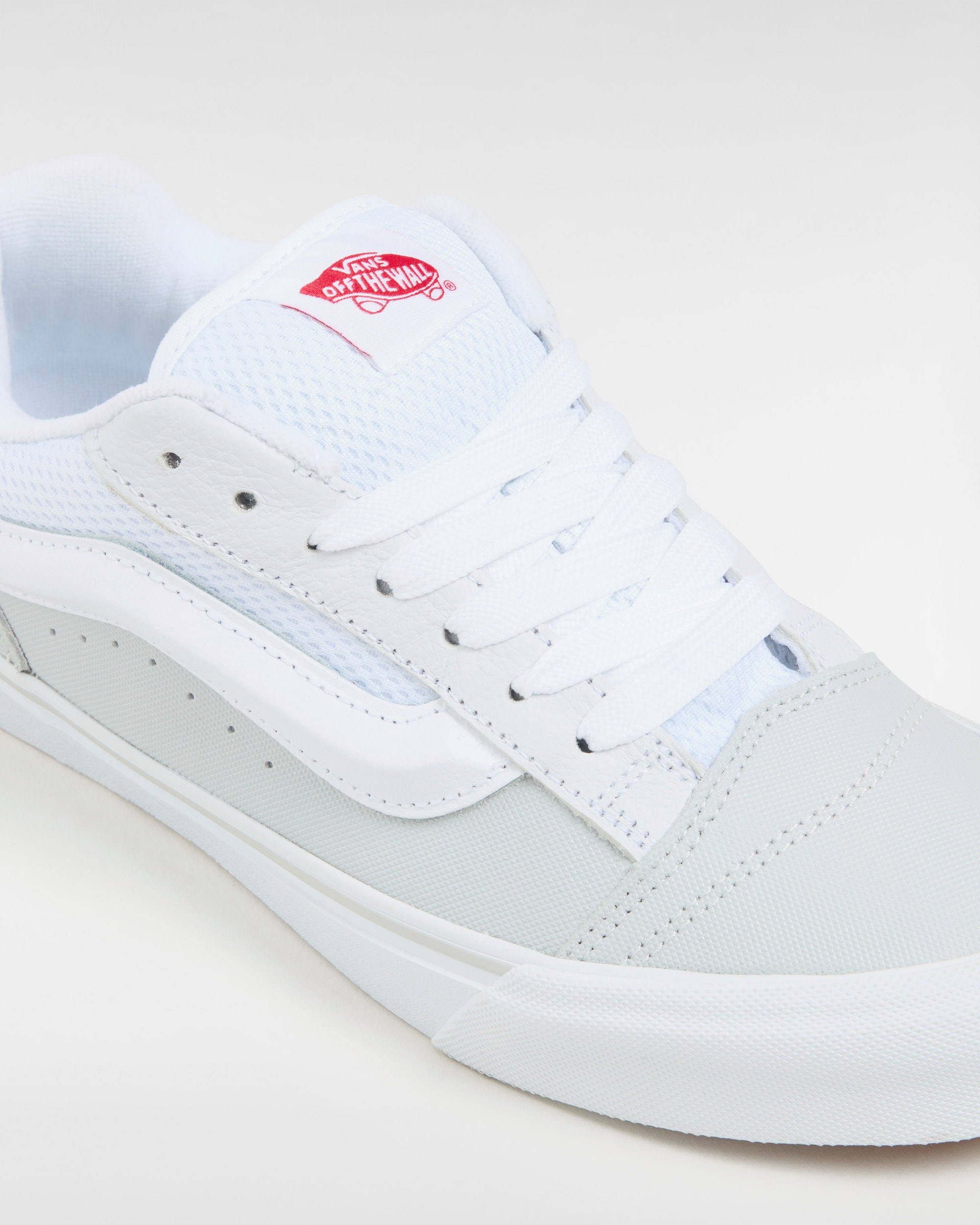 Chaussures Knu Skool VANS Gris ALT3