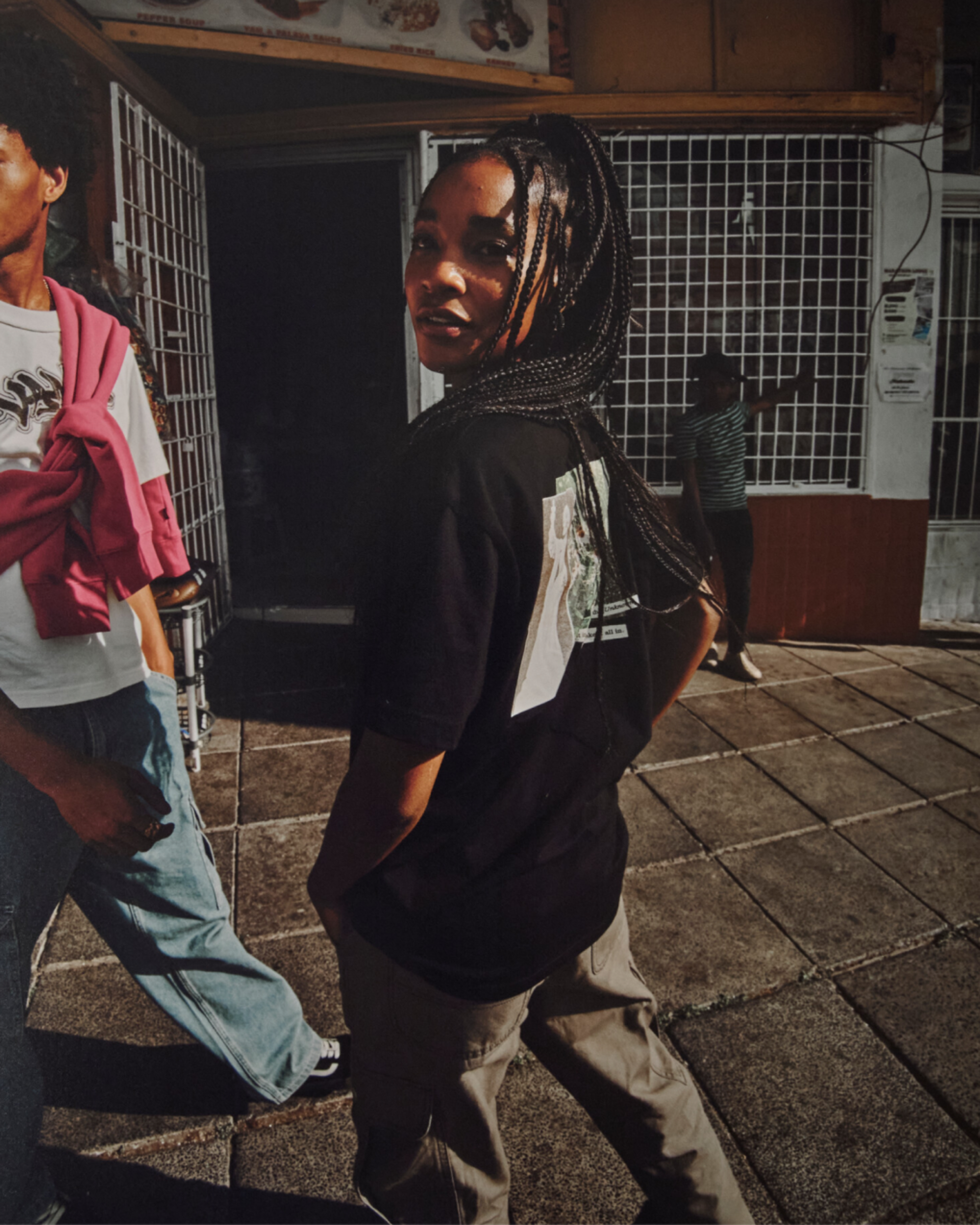 Tshirt Garden Oversized VANS Noir ALT1