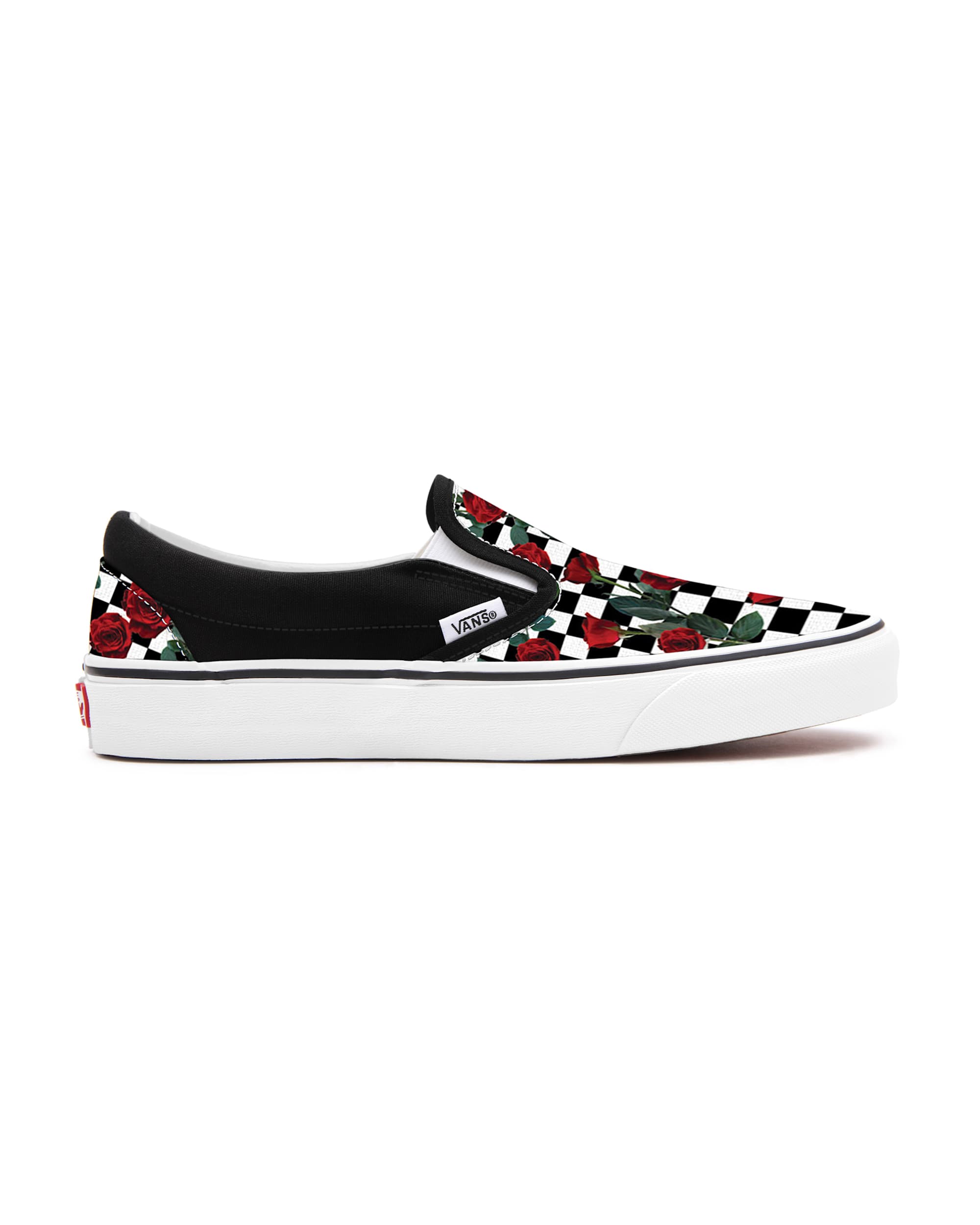 Personalisierbare Checkerboard Roses SlipOn mit weiter Passform VANS SchwarzWei ALT1