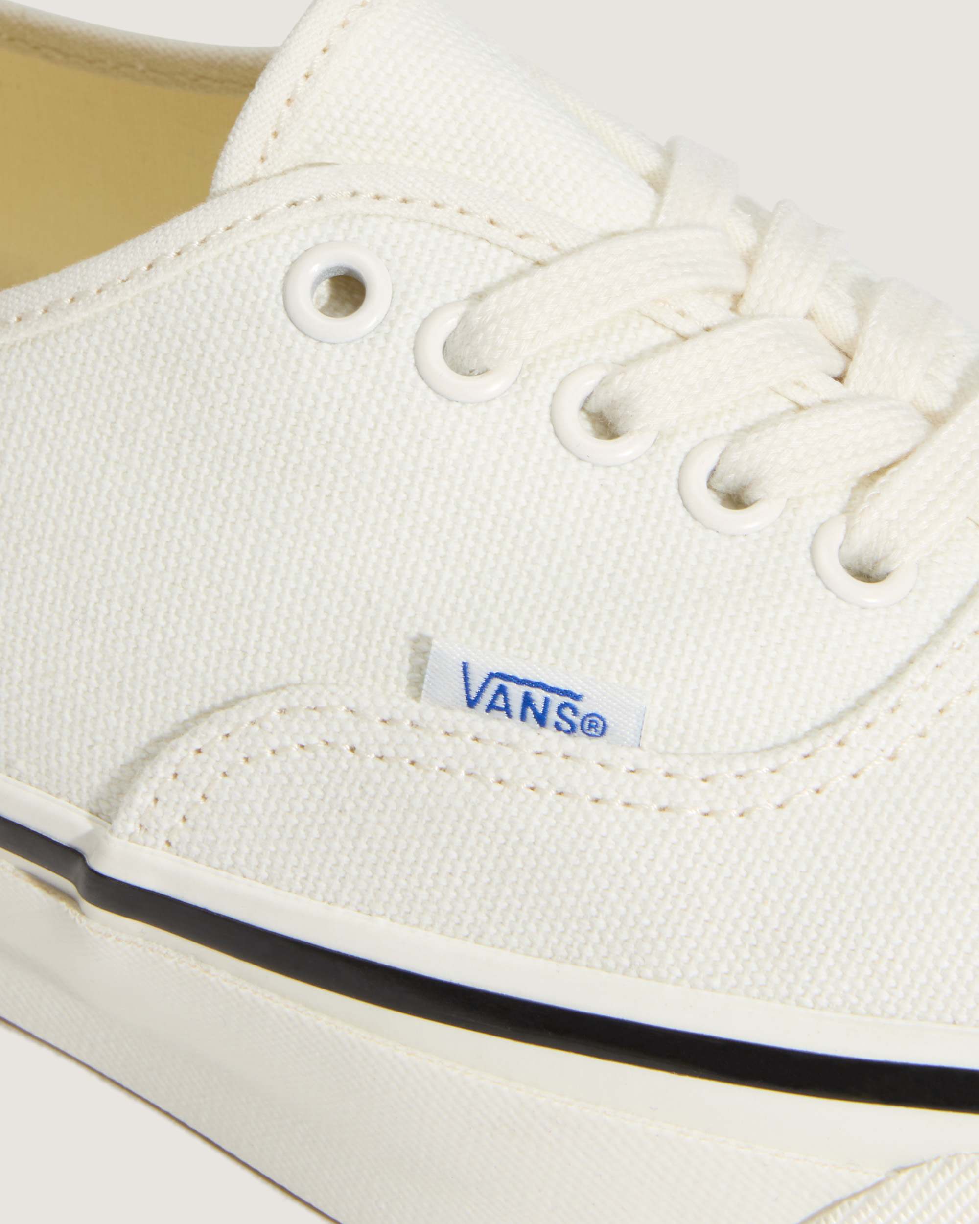 Premium Authentic 44 Schuhe VANS Wei ALT6