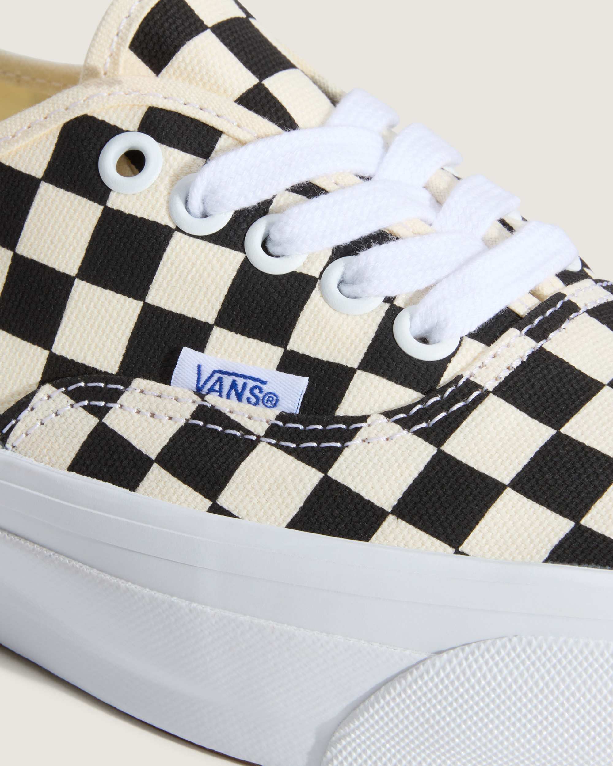 Premium Authentic 44 Schuhe VANS Wei ALT6