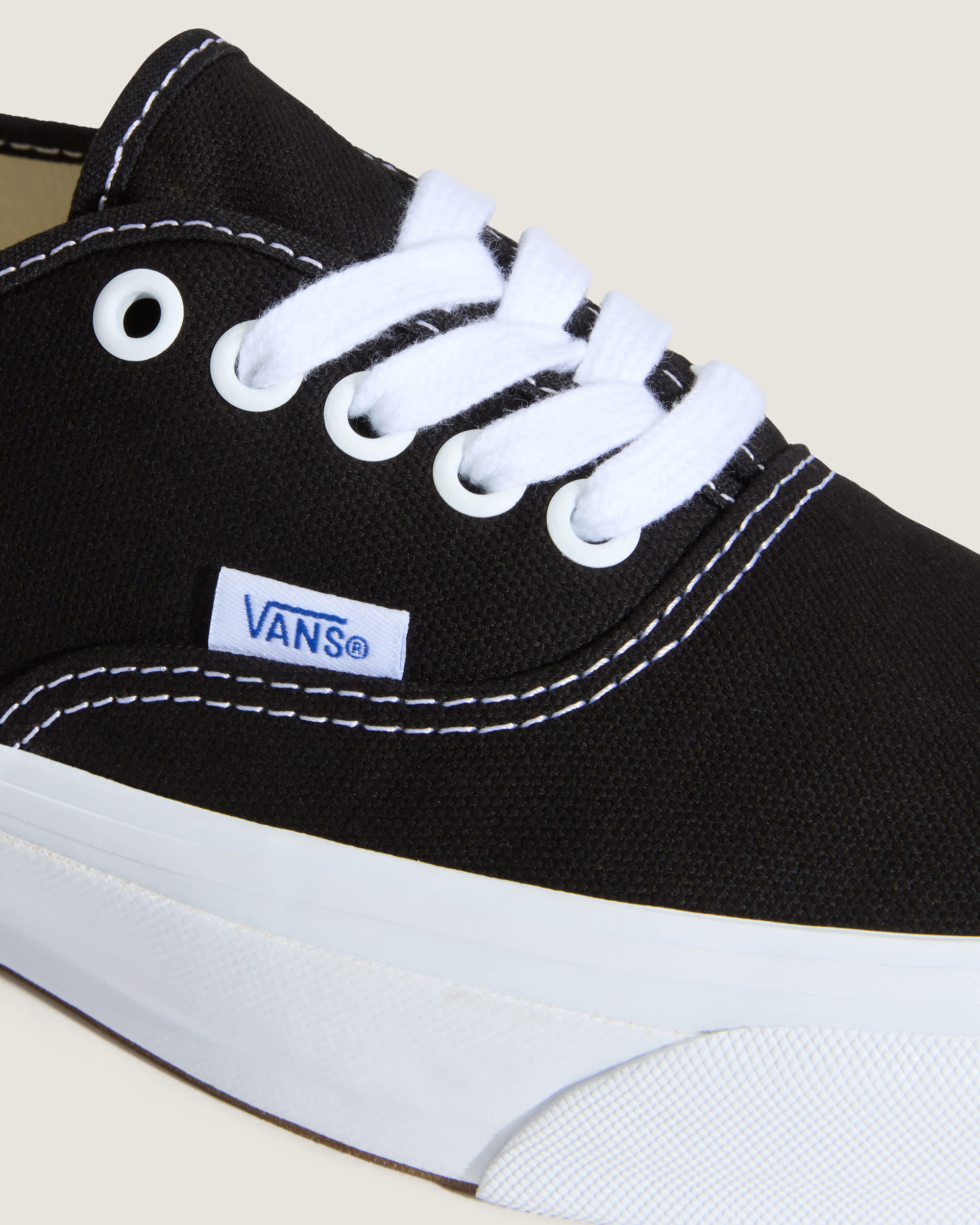 Premium Authentic 44 Shoes VANS Black ALT6