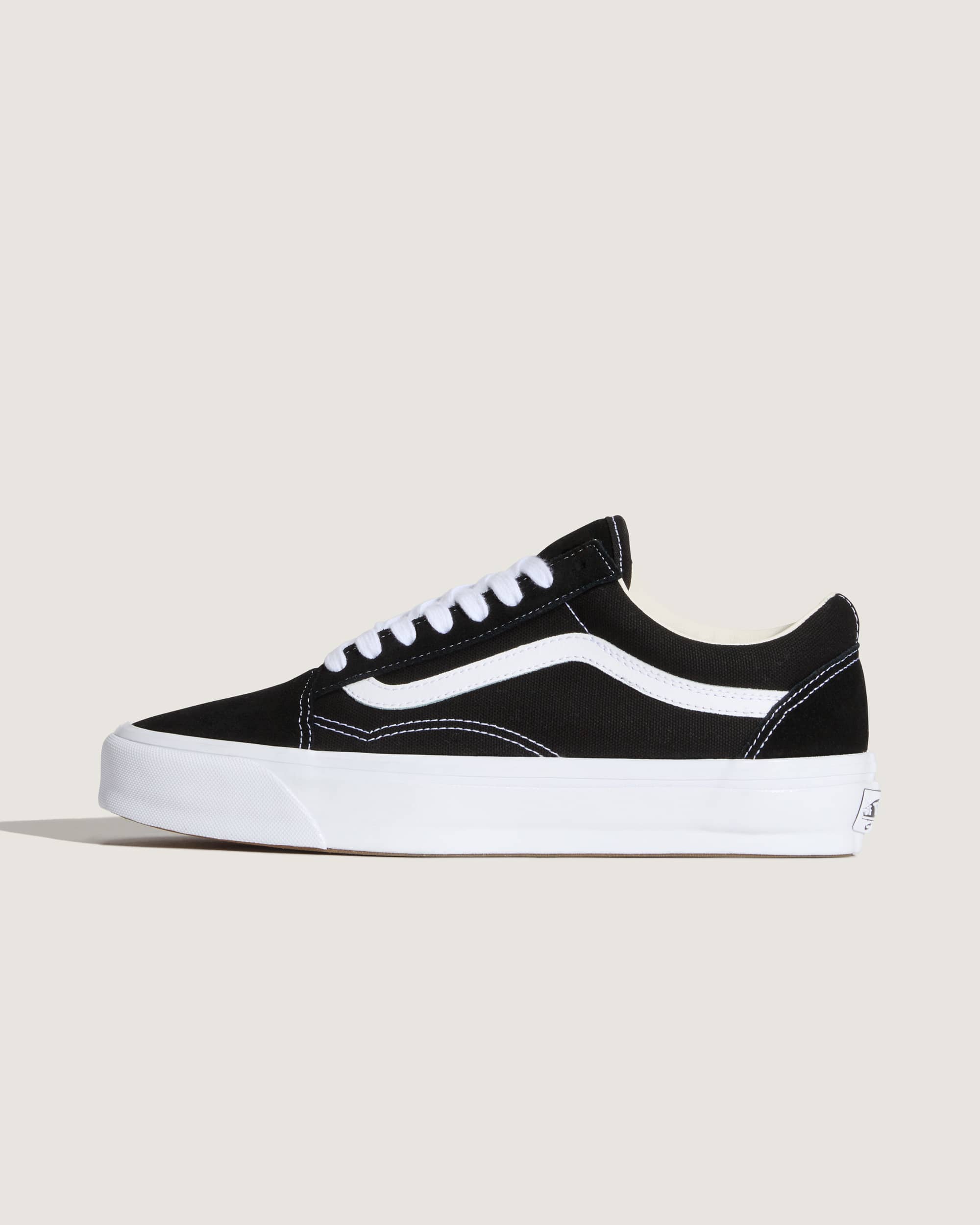 Chaussures Premium Old Skool 36 VANS Noir HERO