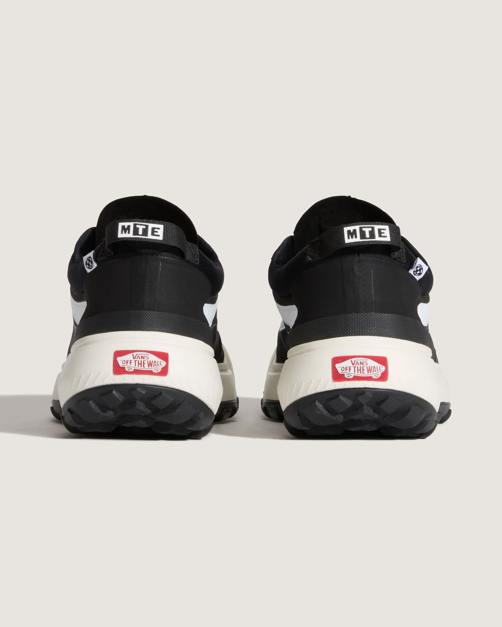 MTE Crosspath Schuhe VANS Schwarz ALT3