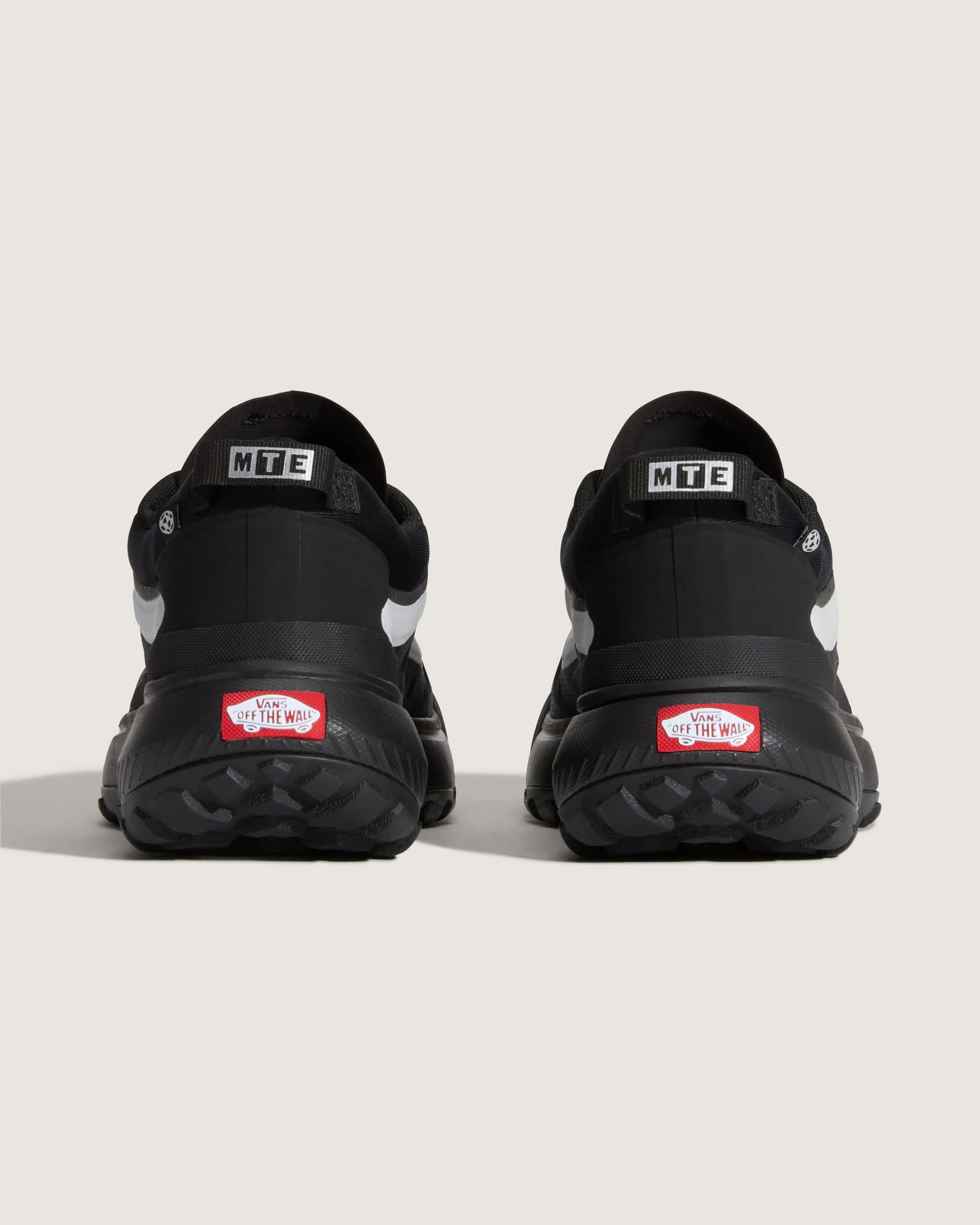 Crosspath Schuhe VANS Schwarz ALT3