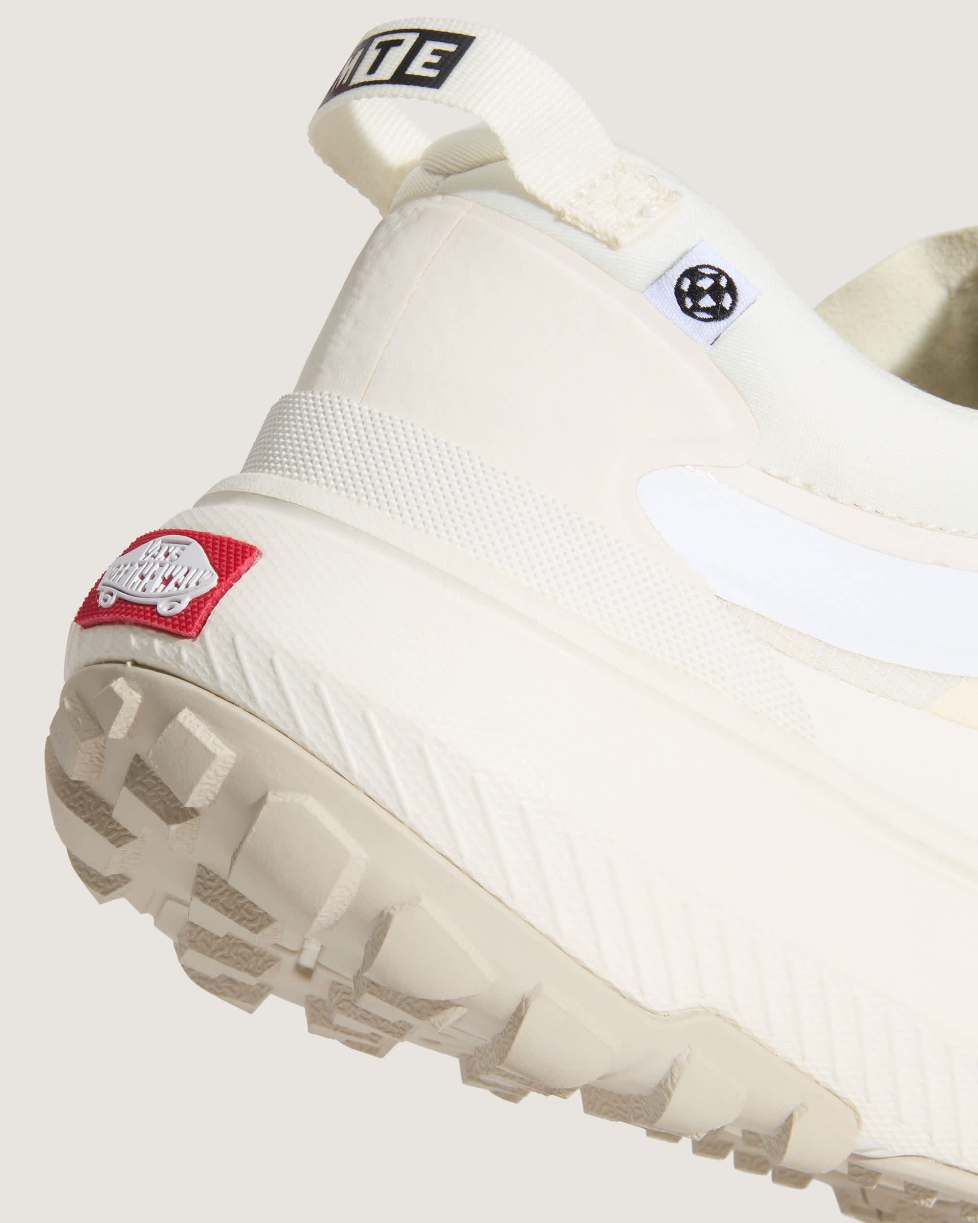 Scarpe MTE Crosspath VANS Bianco ALT8