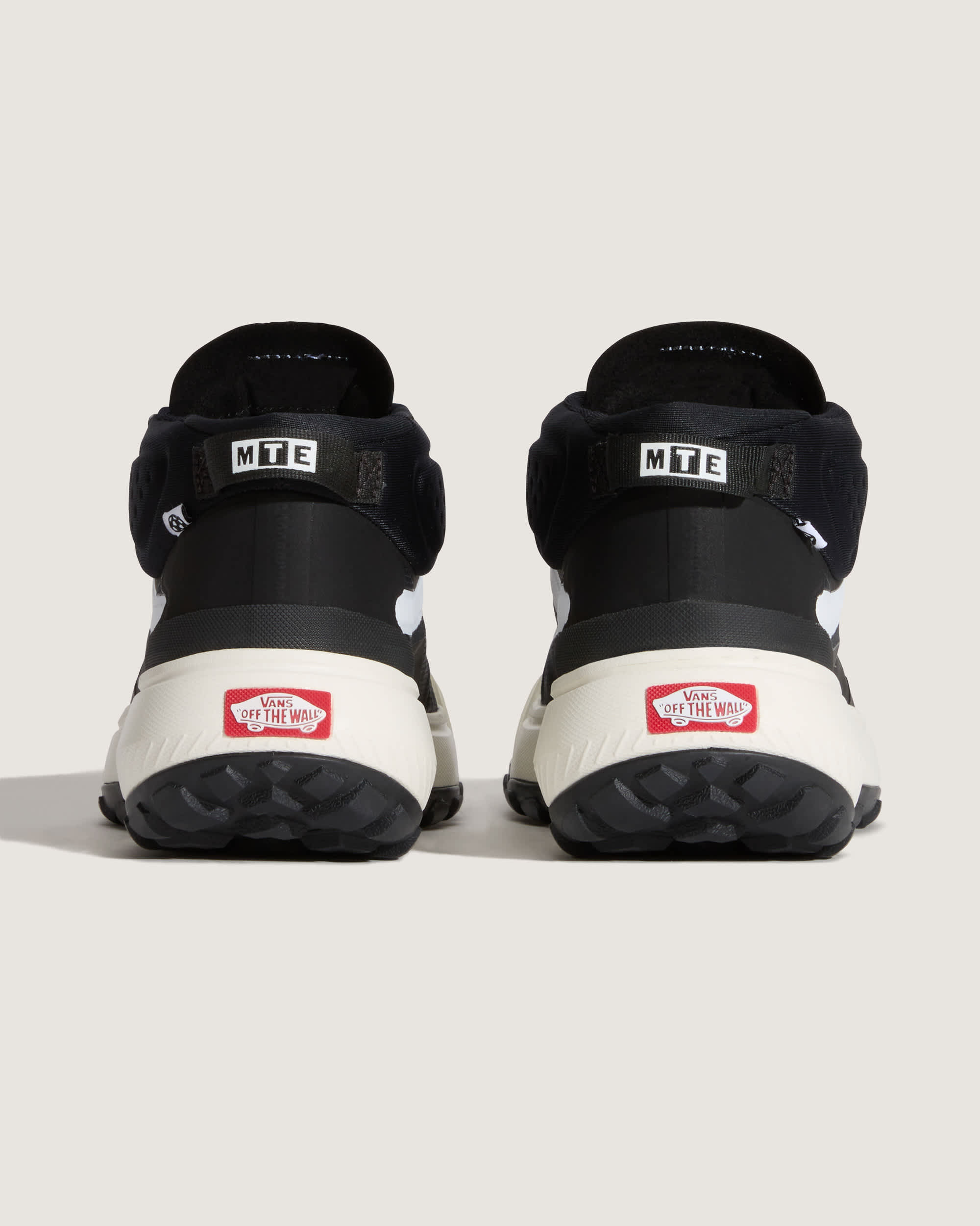 MTE Crosspath Mid Shoes VANS Black ALT3