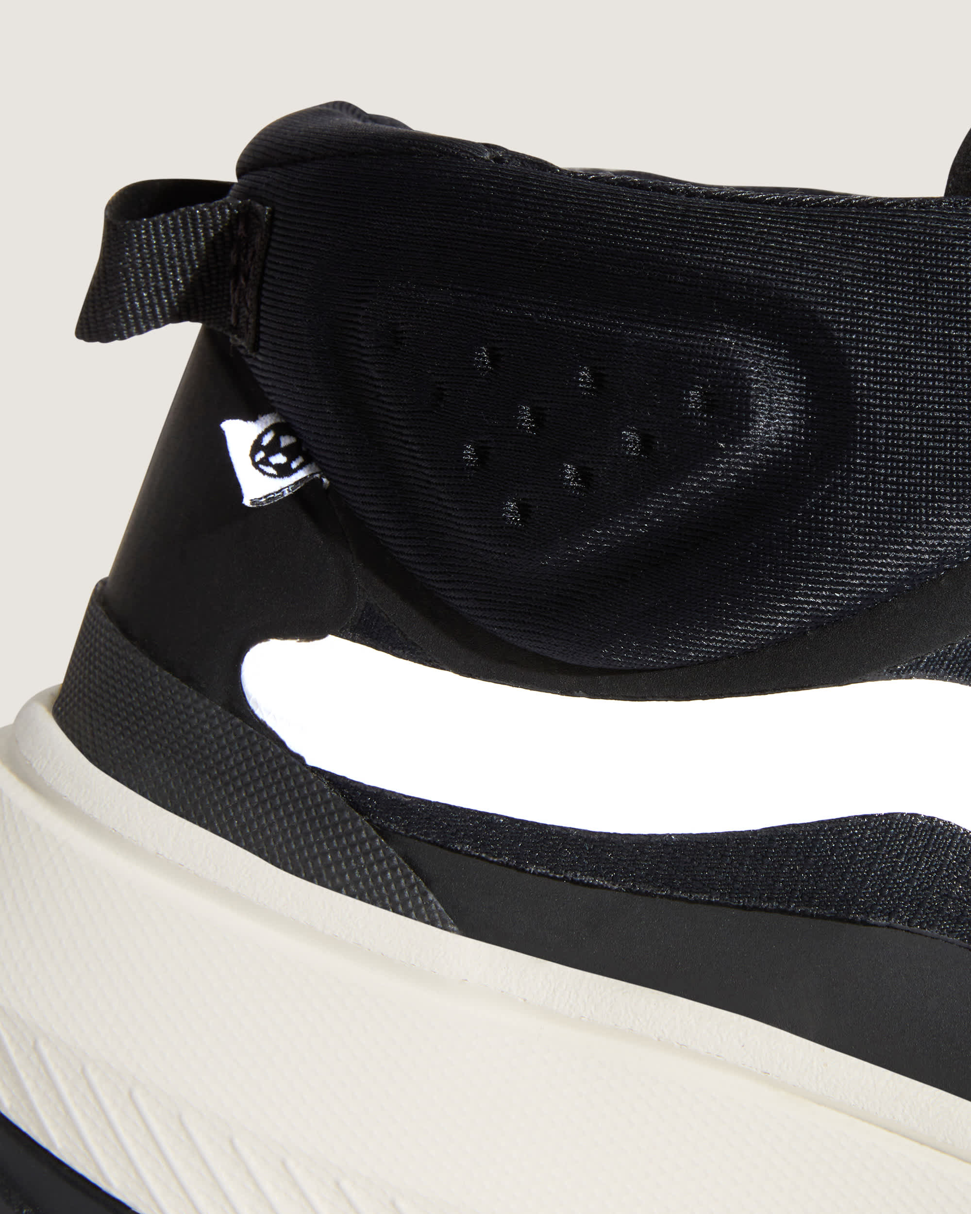 MTE Crosspath Mid Shoes VANS Black ALT9