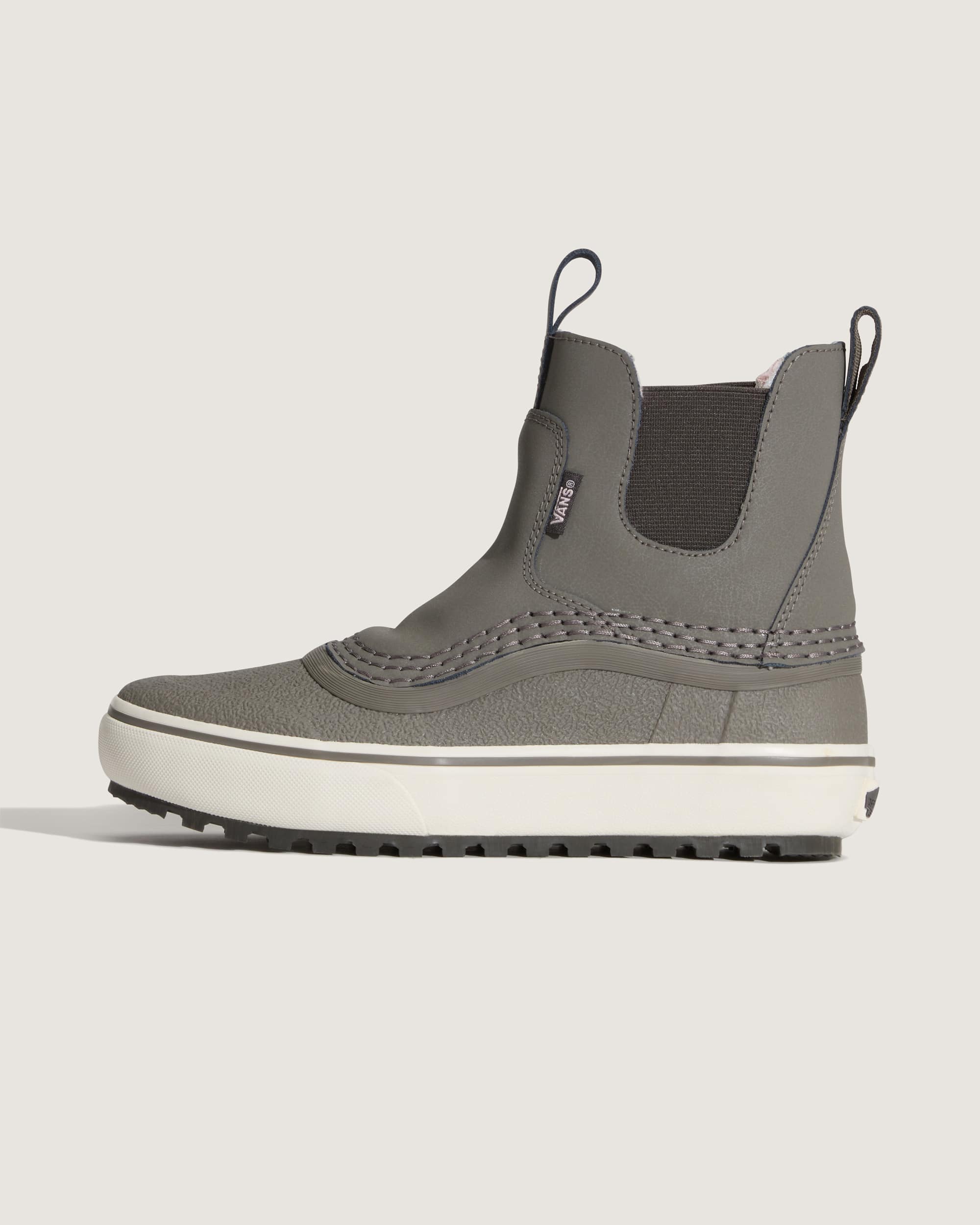 Standard Mid Chelsea Waterproof Stiefel VANS Braun HERO