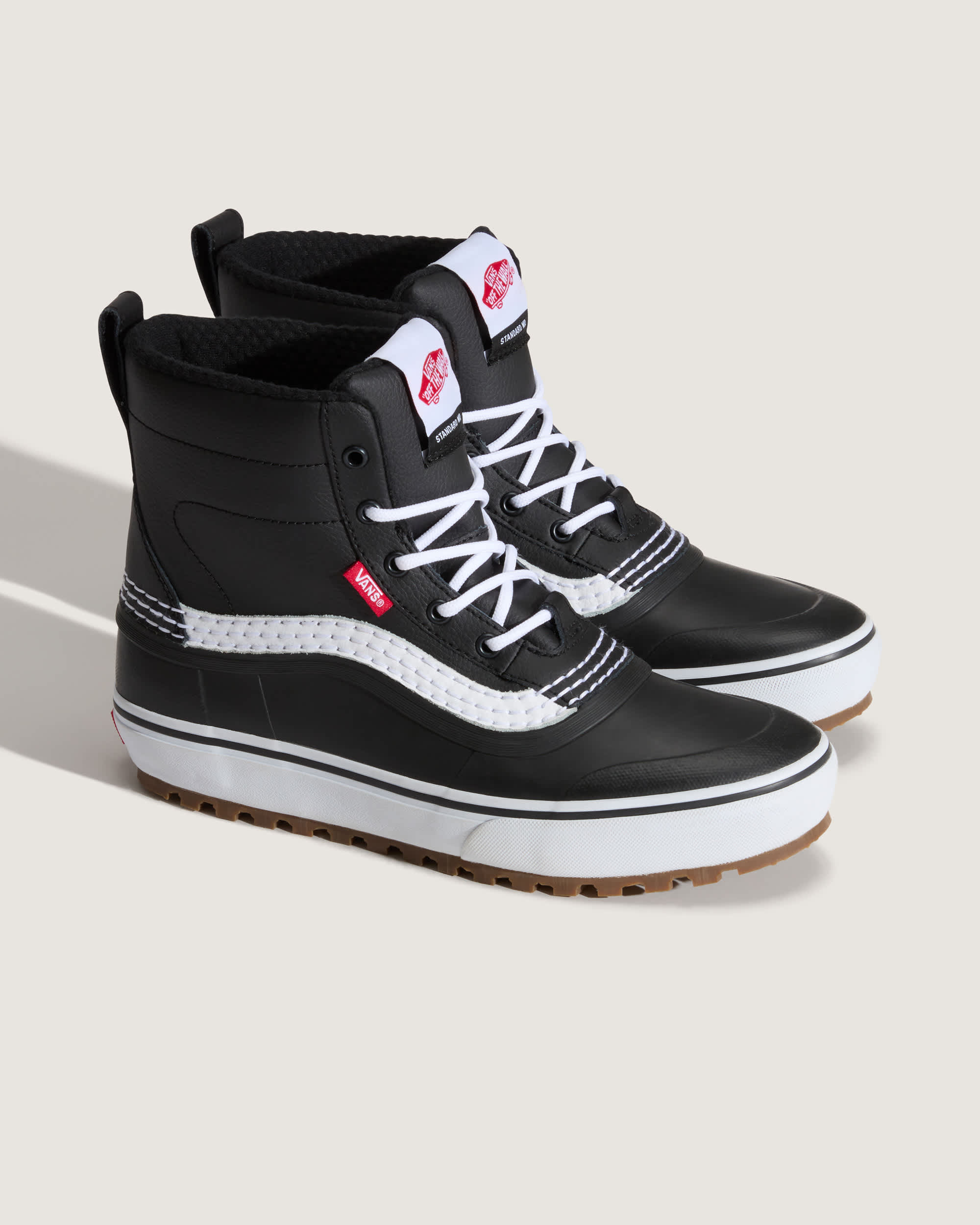 Standard Mid Waterproof Boot VANS Schwarz ALT1